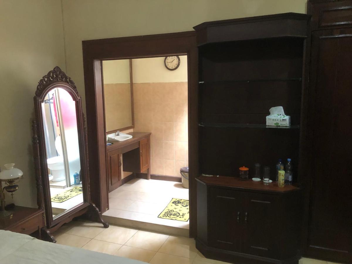 Ndalem Maharani Guest House Yogyakarta Eksteriør bilde